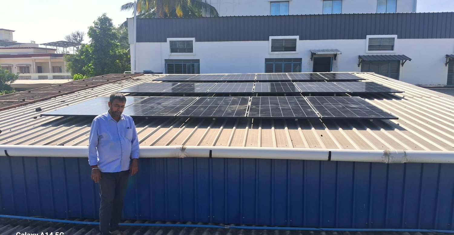 Large-scale industrial rooftop solar array